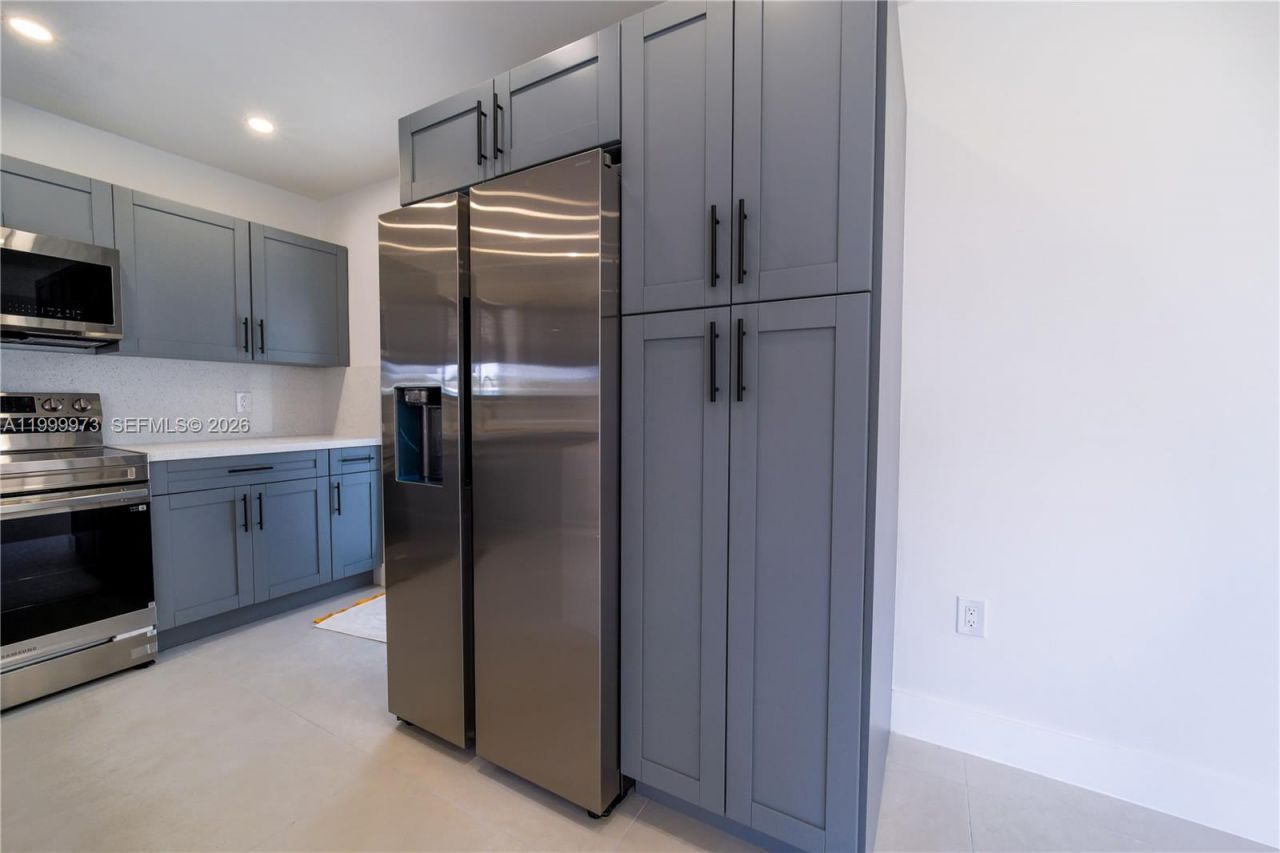 8341 SW 27th Ln, Miami, FL 33155 Photo