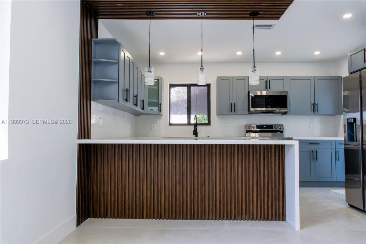 8341 SW 27th Ln, Miami, FL 33155 Photo