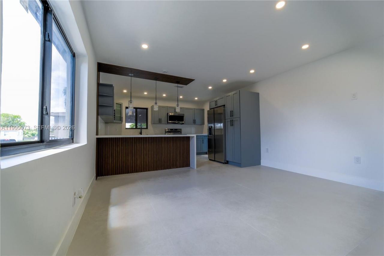 8341 SW 27th Ln, Miami, FL 33155 Photo