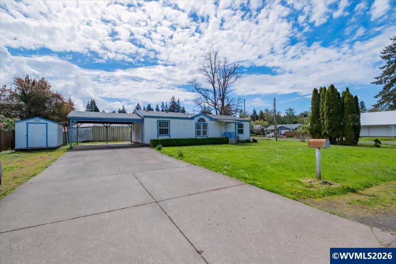 5465 Nandina St, Sweet Home, OR 97386 Main Photo