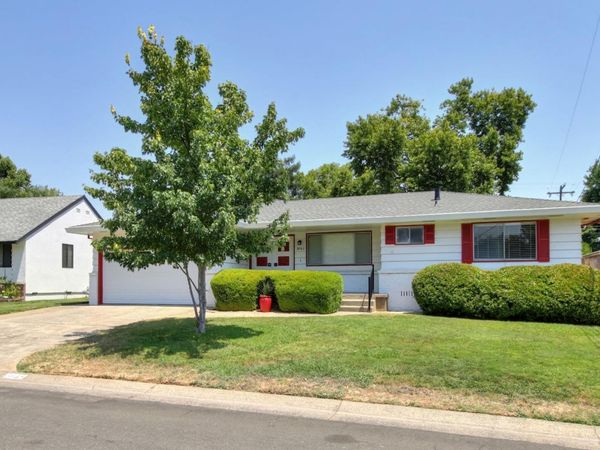 3845 Lynwood Way, Sacramento, CA 95864