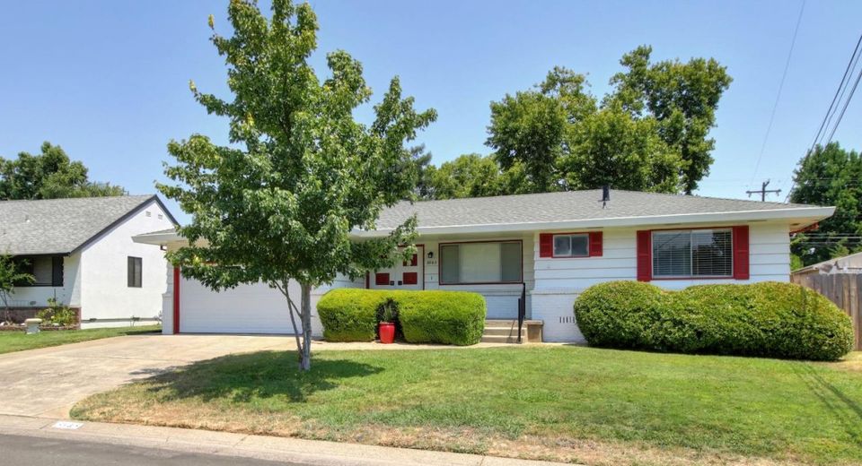 3845 Lynwood Way, Sacramento, CA 95864 Photo