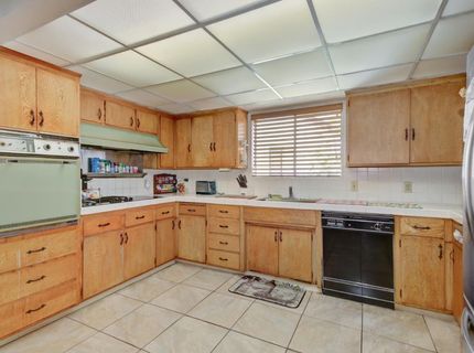 3845 Lynwood Way, Sacramento, CA 95864 Photo