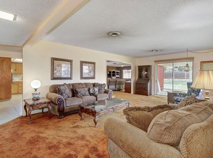 3845 Lynwood Way, Sacramento, CA 95864 Photo