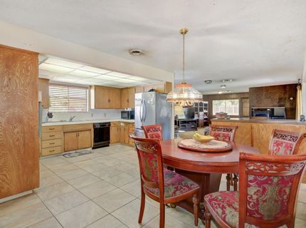 3845 Lynwood Way, Sacramento, CA 95864 Photo