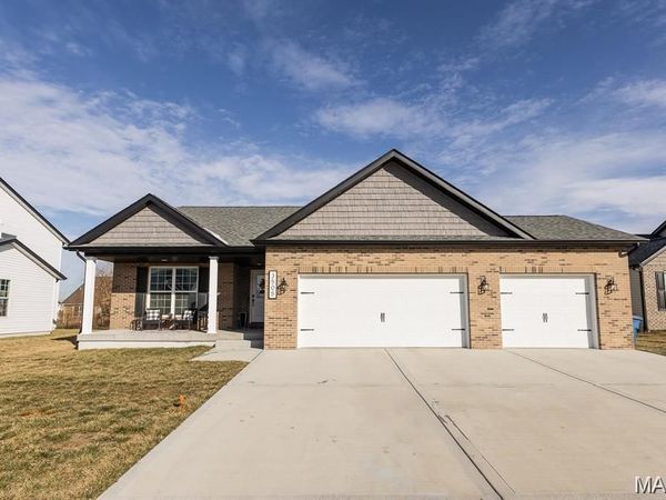 3505 CHIPPEWA Drive , Shiloh, IL 62221