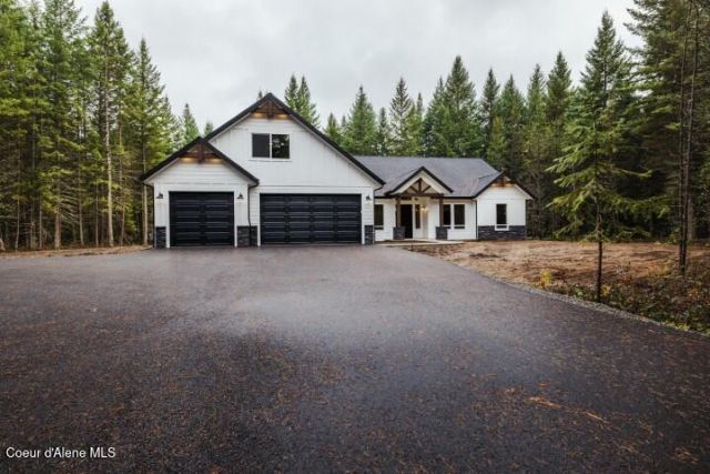 1533 W Remmick Street  primary photo