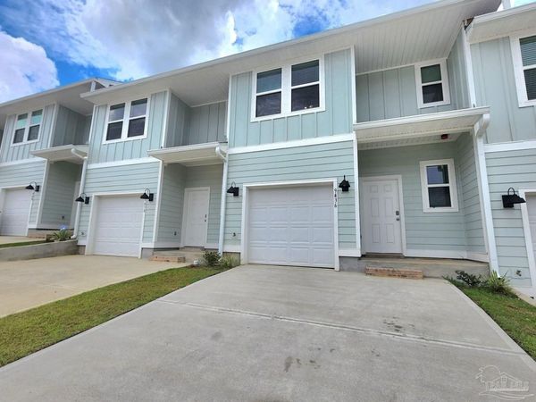 9436 Nature Creek Ln, Pensacola, FL 32526