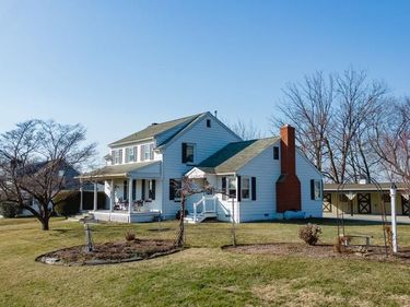 31 HERSHEY AVENUE, PARADISE, PA 17562