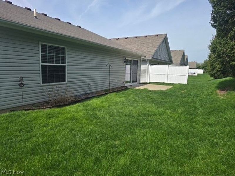 313 Breckenridge Oval, Elyria, OH 44035 Photo 24
