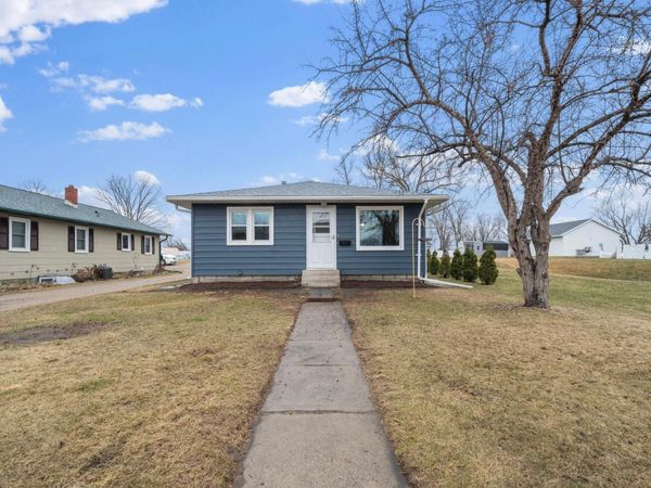 527 4th Street N, Sauk Centre, MN 56378