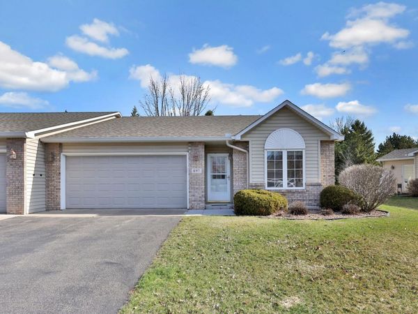 897 Evergreen Court, Vadnais Heights, MN 55127