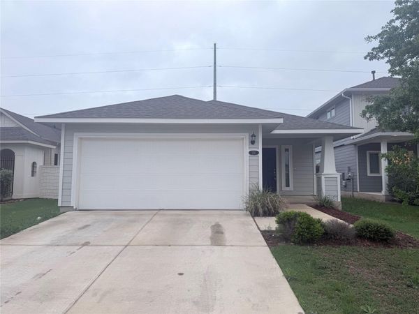 131 Trailstone DR, Bastrop, TX 78602