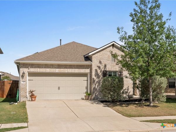 348 Lacey Oak Loop, San Marcos, TX 78666