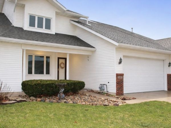 5025 Cleburne Court, Pleasant Hill, IA 50327