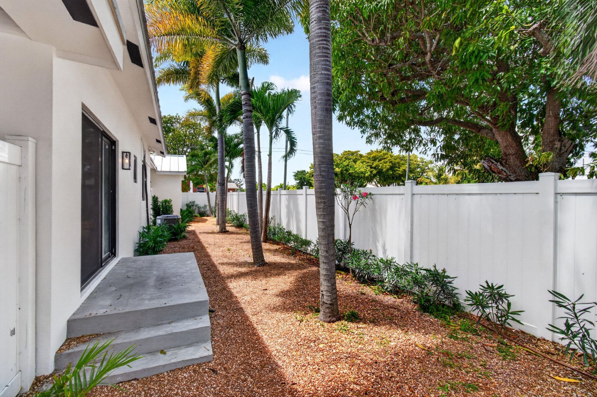 517 NW 1st Street, Delray Beach, FL 33444 Photo