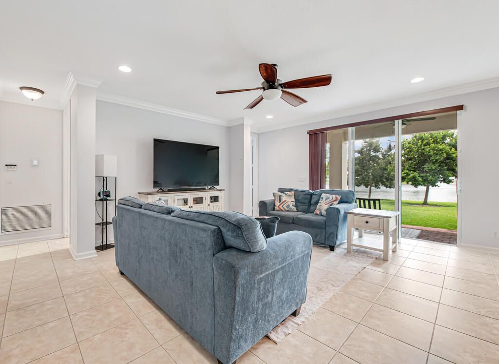 160 Belle Grove Lane, West Palm Beach, FL 33411 Photo