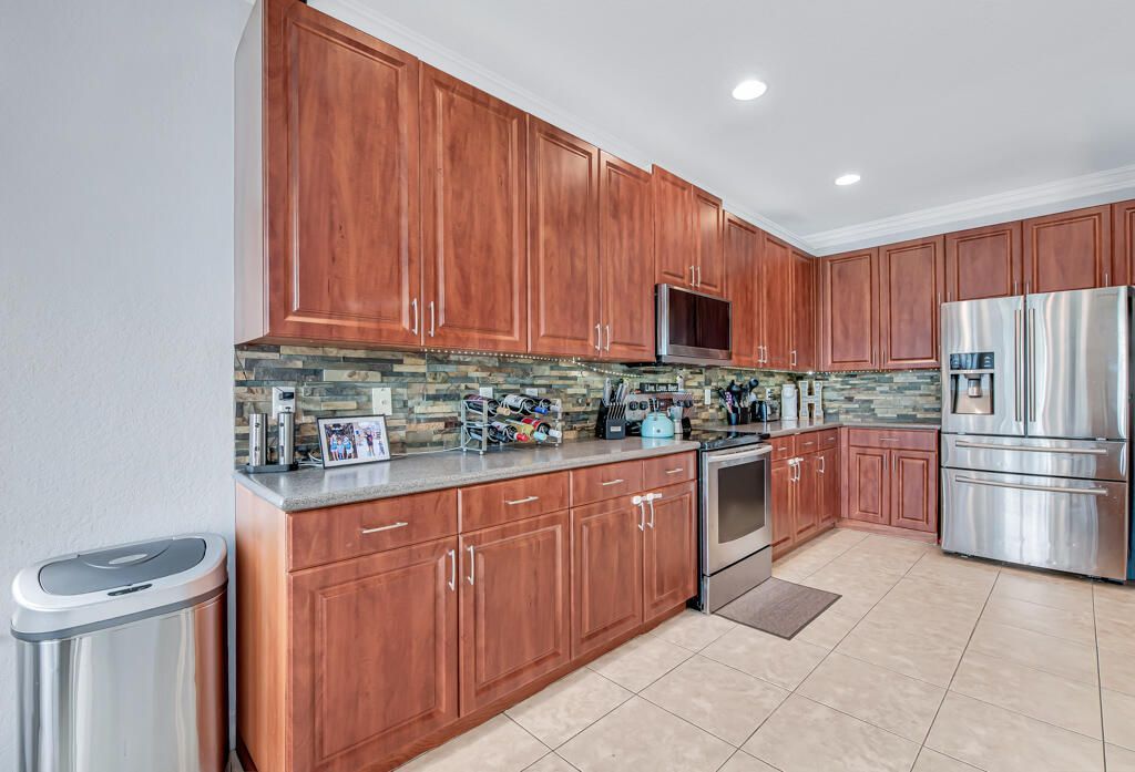 160 Belle Grove Lane, West Palm Beach, FL 33411 Photo