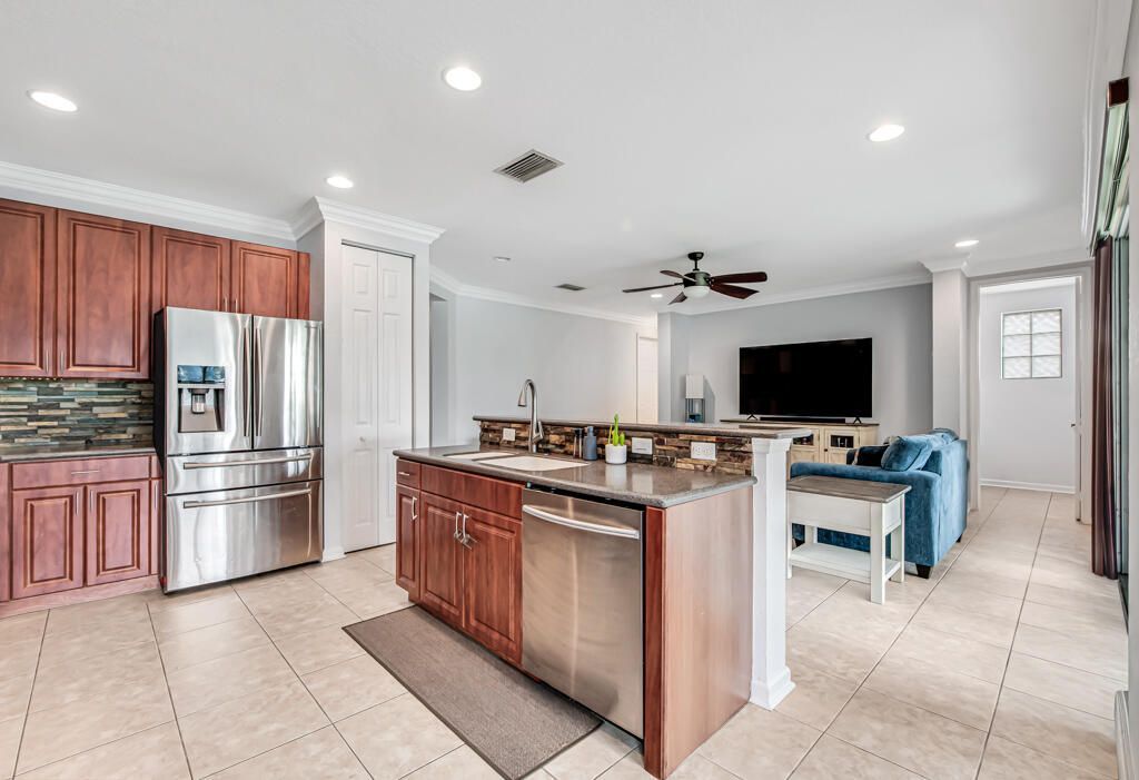 160 Belle Grove Lane, West Palm Beach, FL 33411 Photo