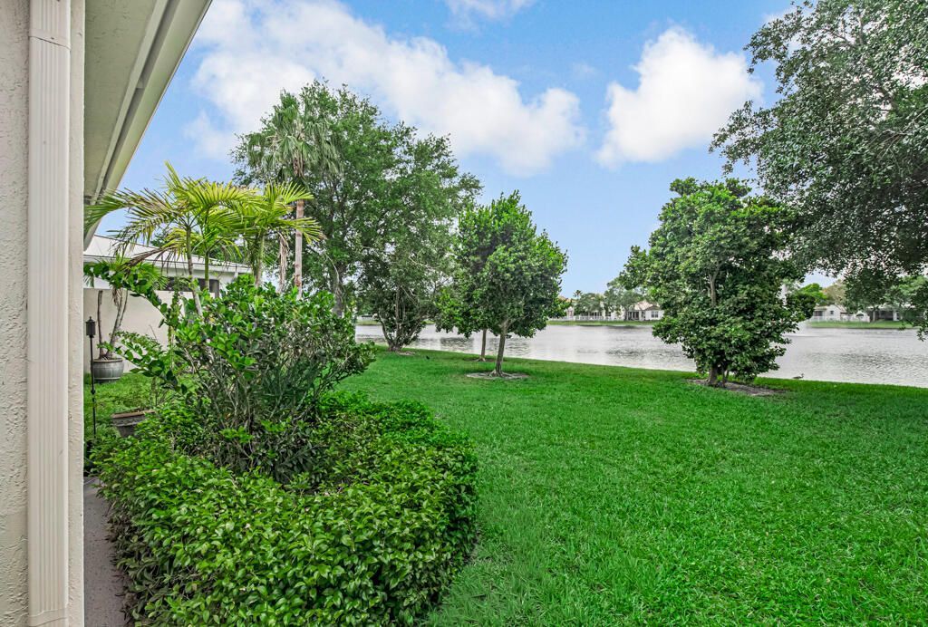 160 Belle Grove Lane, West Palm Beach, FL 33411 Photo