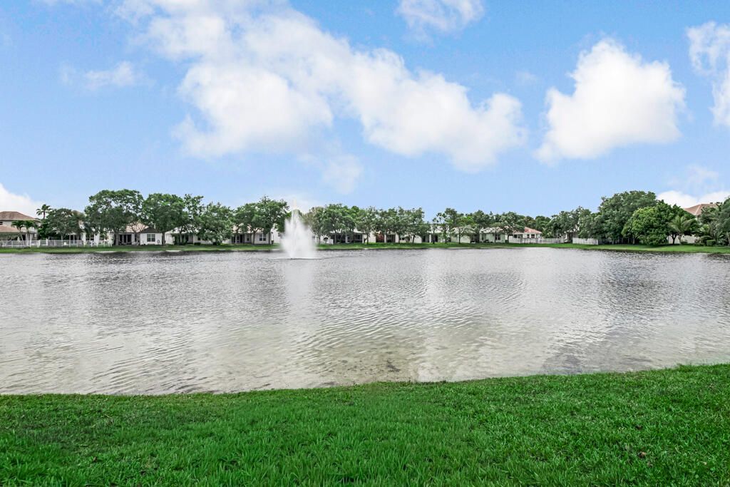 160 Belle Grove Lane, West Palm Beach, FL 33411 Photo