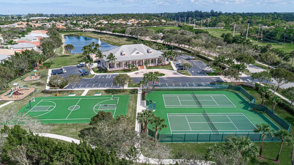 160 Belle Grove Lane, West Palm Beach, FL 33411 Photo