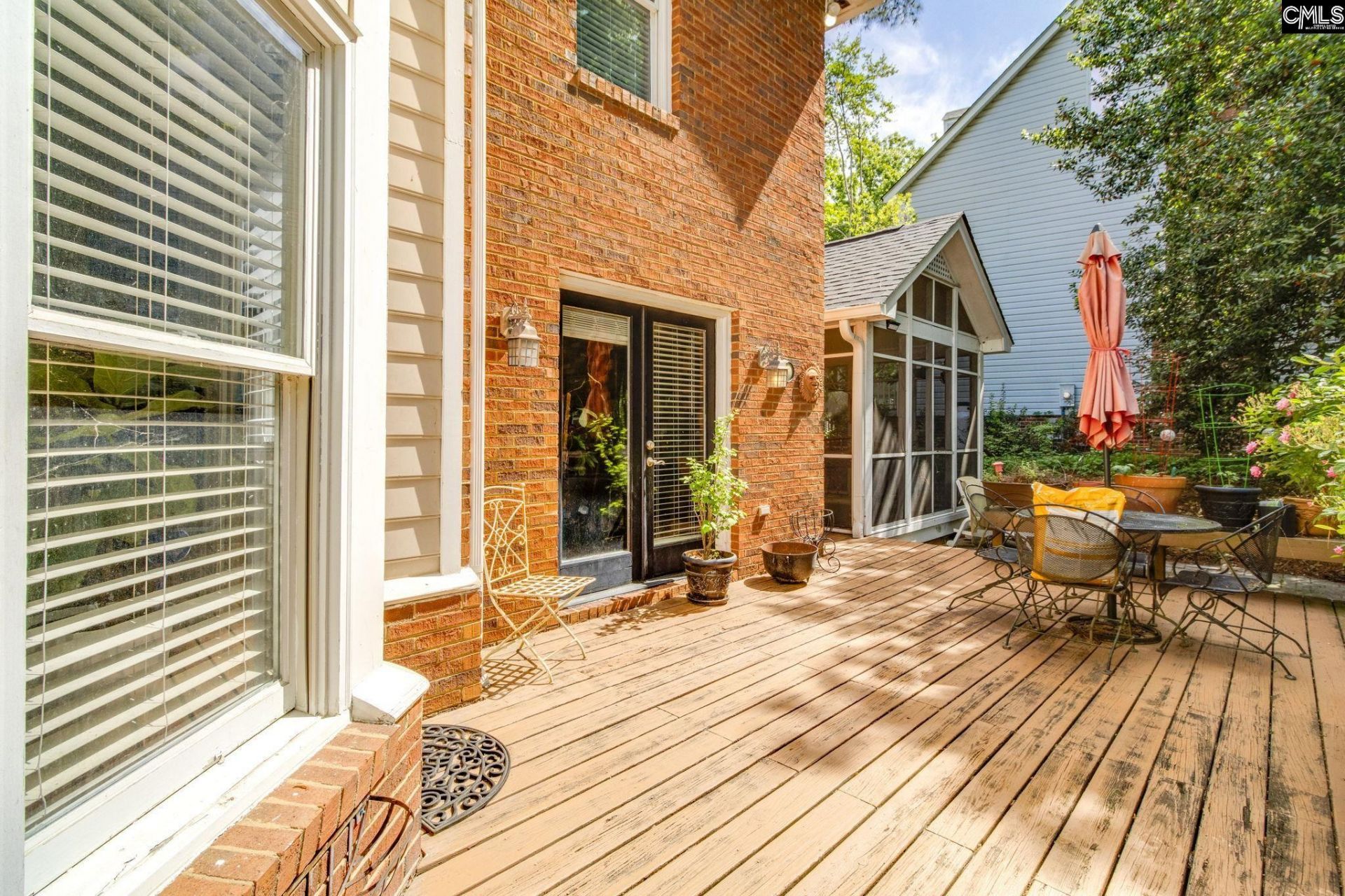 15 Westshire Court Photo 34