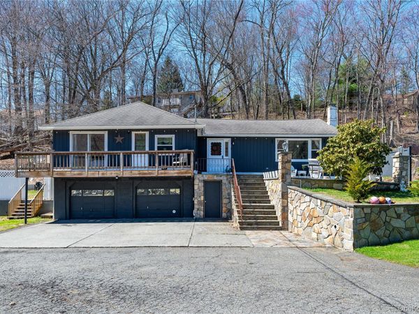 89 Baldwin Place Road , Mahopac, NY 10541