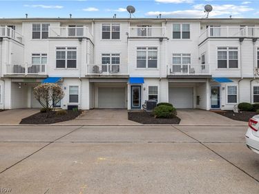 224 E Marina, Lorain, OH 44052