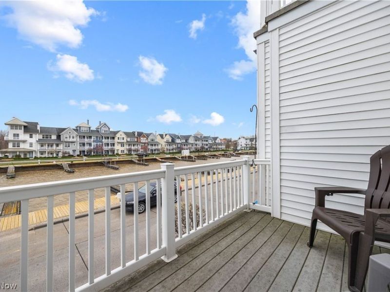 224 E Marina, Lorain, OH 44052 Photo 16