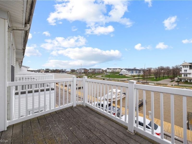 224 E Marina, Lorain, OH 44052 Photo 27