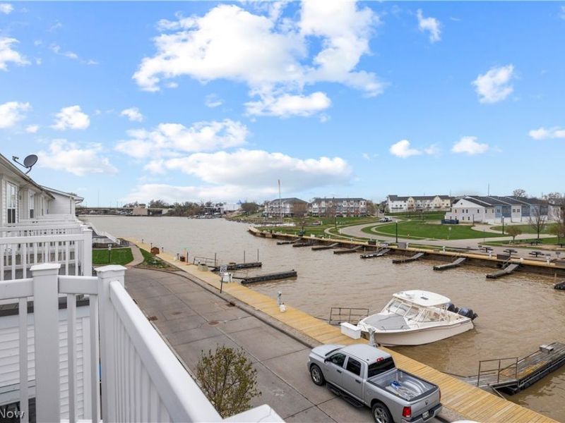 224 E Marina, Lorain, OH 44052 Photo 28
