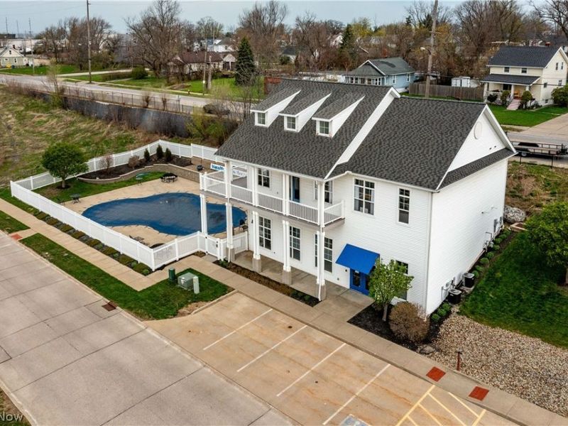 224 E Marina, Lorain, OH 44052 Photo 37