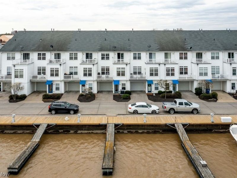 224 E Marina, Lorain, OH 44052 Photo 39