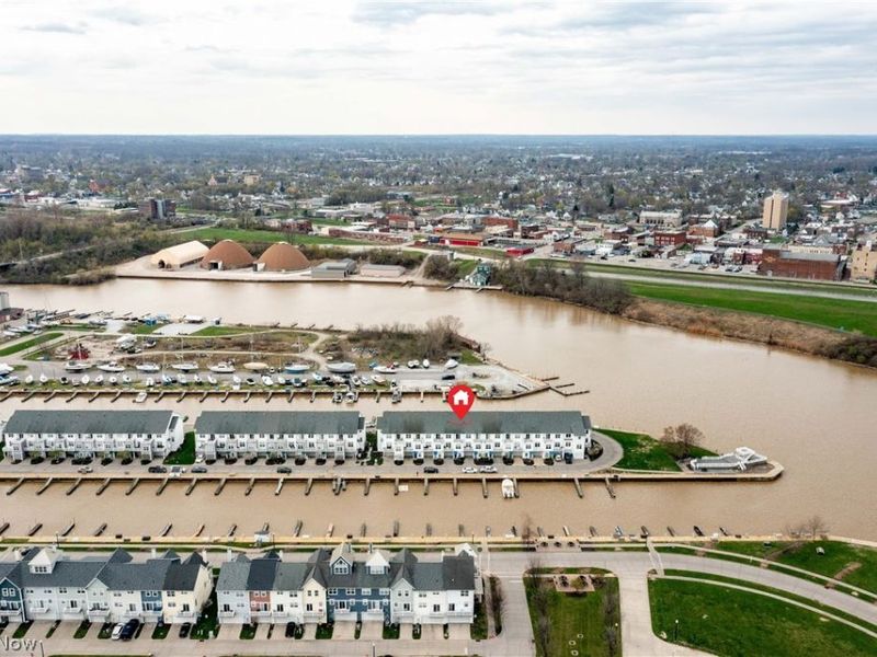 224 E Marina, Lorain, OH 44052 Photo 43