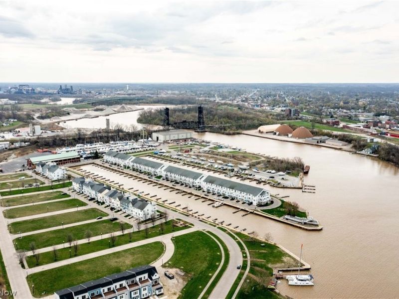 224 E Marina, Lorain, OH 44052 Photo 45