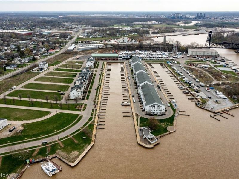 224 E Marina, Lorain, OH 44052 Photo 46