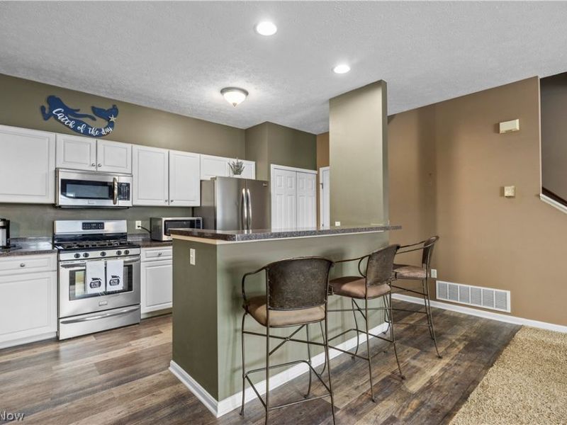 224 E Marina, Lorain, OH 44052 Photo 5