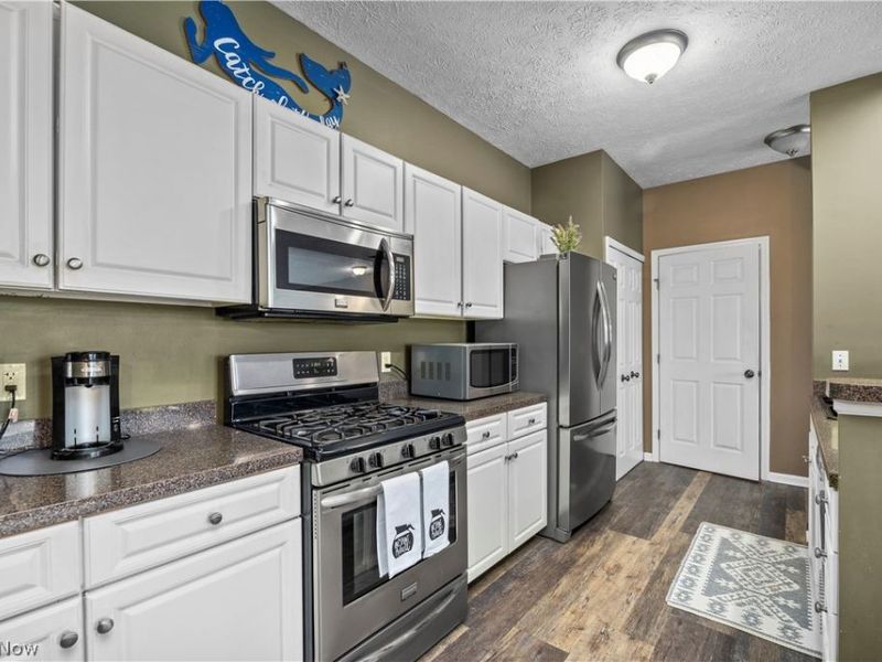 224 E Marina, Lorain, OH 44052 Photo 6