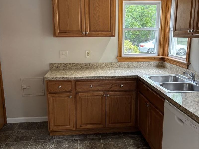 140 Cowles Avenue, Bedford, OH 44146 Photo 12