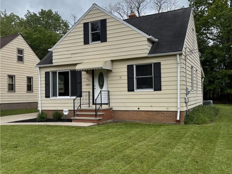 140 Cowles Avenue, Bedford, OH 44146 Photo 2