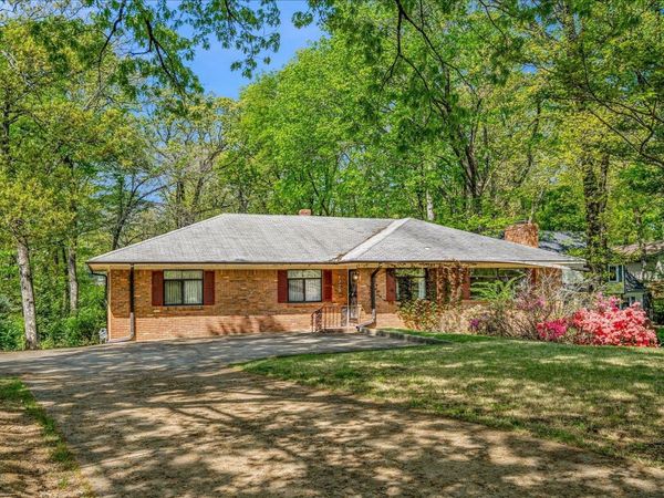 1329 E CRESTWOOD DR, Memphis, TN 38119