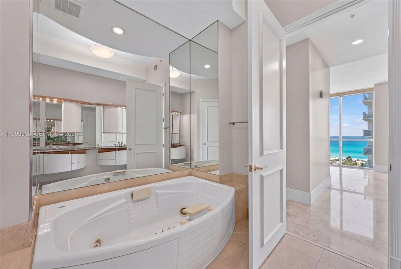 18101 Collins Ave, Unit 5104, Sunny Isles Beach, FL 33160 Photo