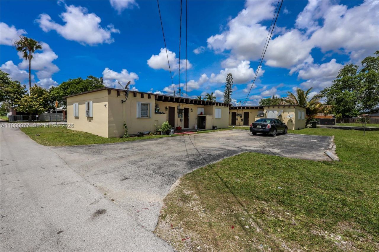 611 SW 8th Ave, Homestead, FL 33030 Photo