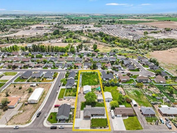 1011 Filer Ave W, Twin Falls, ID 83301