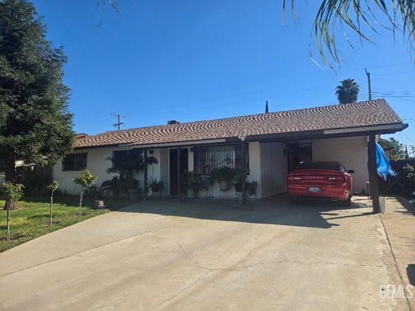 1211 Kenneth Avenue, Earlimart, CA 93219