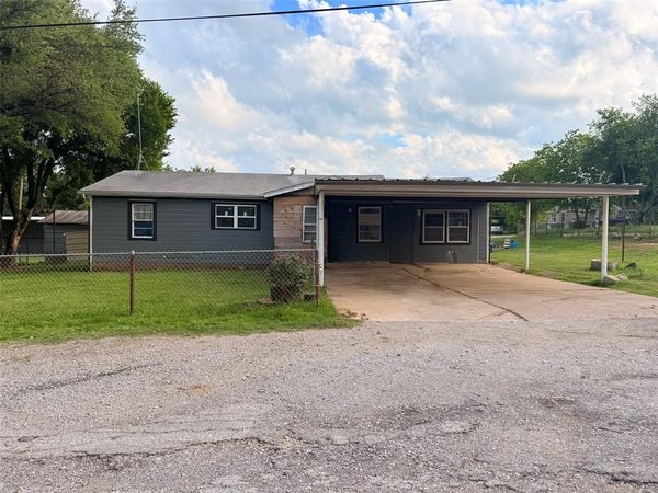 1010 SE 24th Street, Mineral Wells, TX 76067