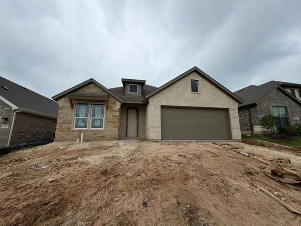 509 Waterford Park Boulevard, Weatherford, TX 76087