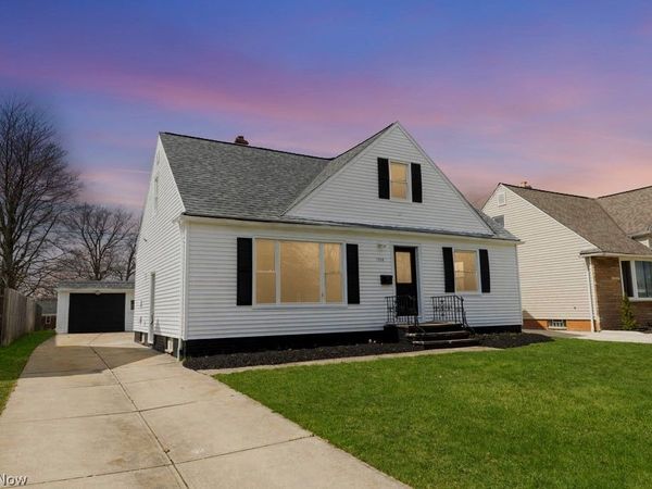 1722 Hawthorne Drive , Mayfield Heights, OH 44124