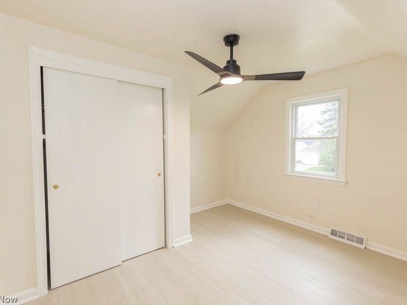 1722 Hawthorne Drive, Mayfield Heights, OH 44124 Photo 18